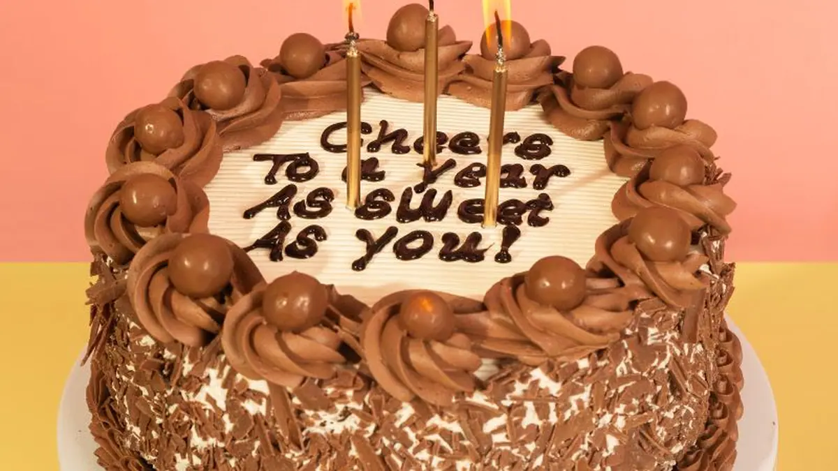 Cake Box – eggless cake shop in Walton-on-Thames town centre
